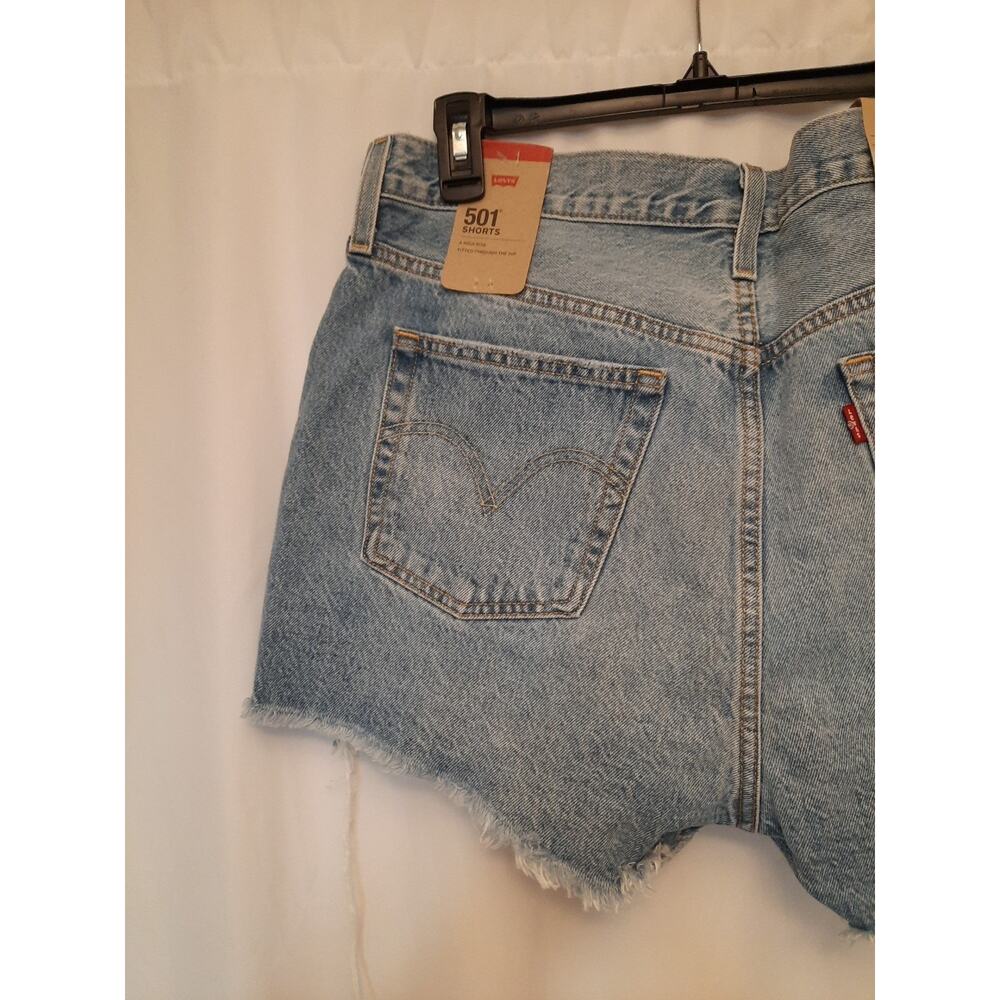 Levis Womens High Rise Denim Jean Shorts Reg Fit 3" Heavyweight 28 NWT msrp $49. - Picture 5 of 6